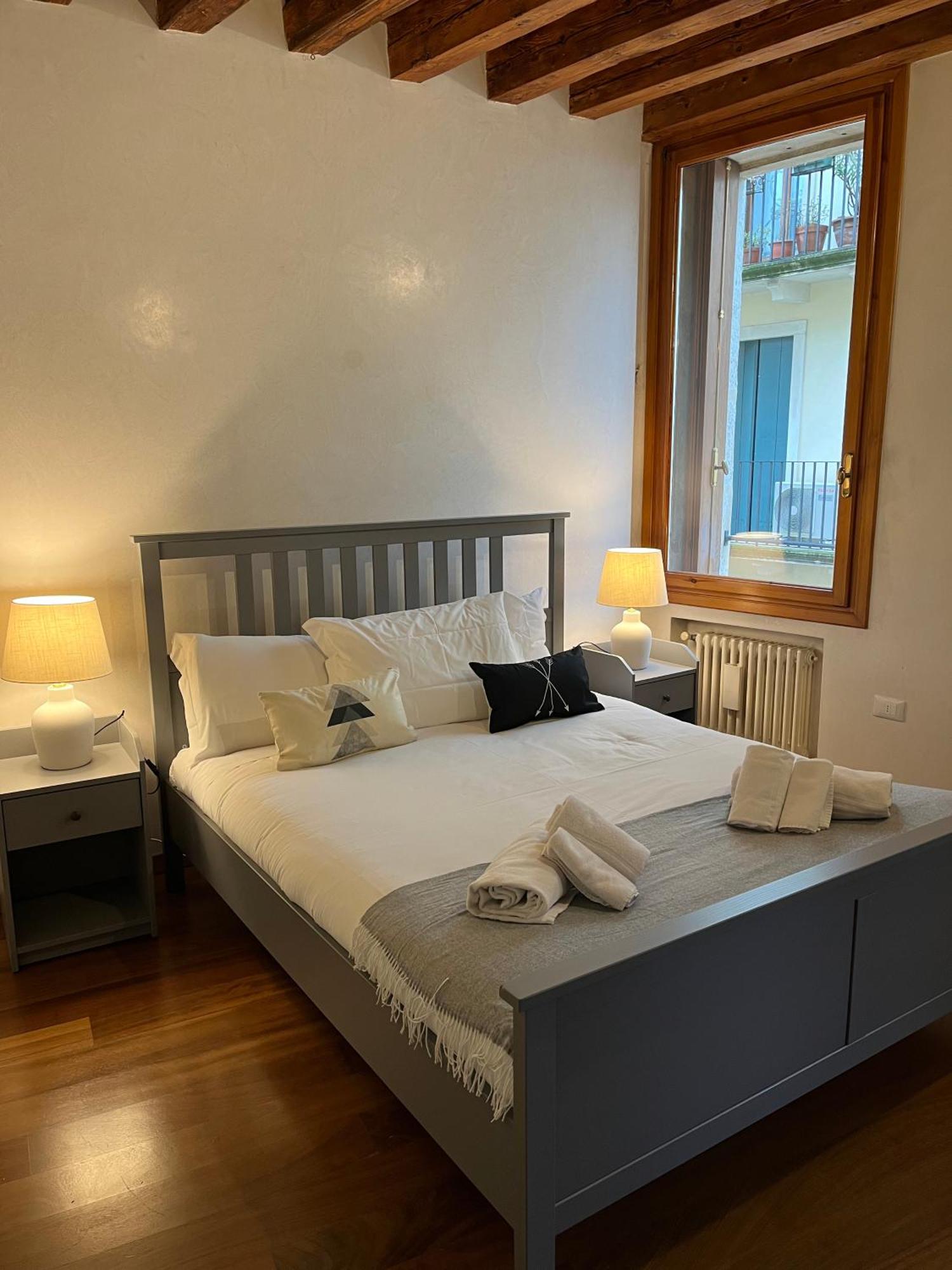 Appartement Il Campanile à Vicence Extérieur photo