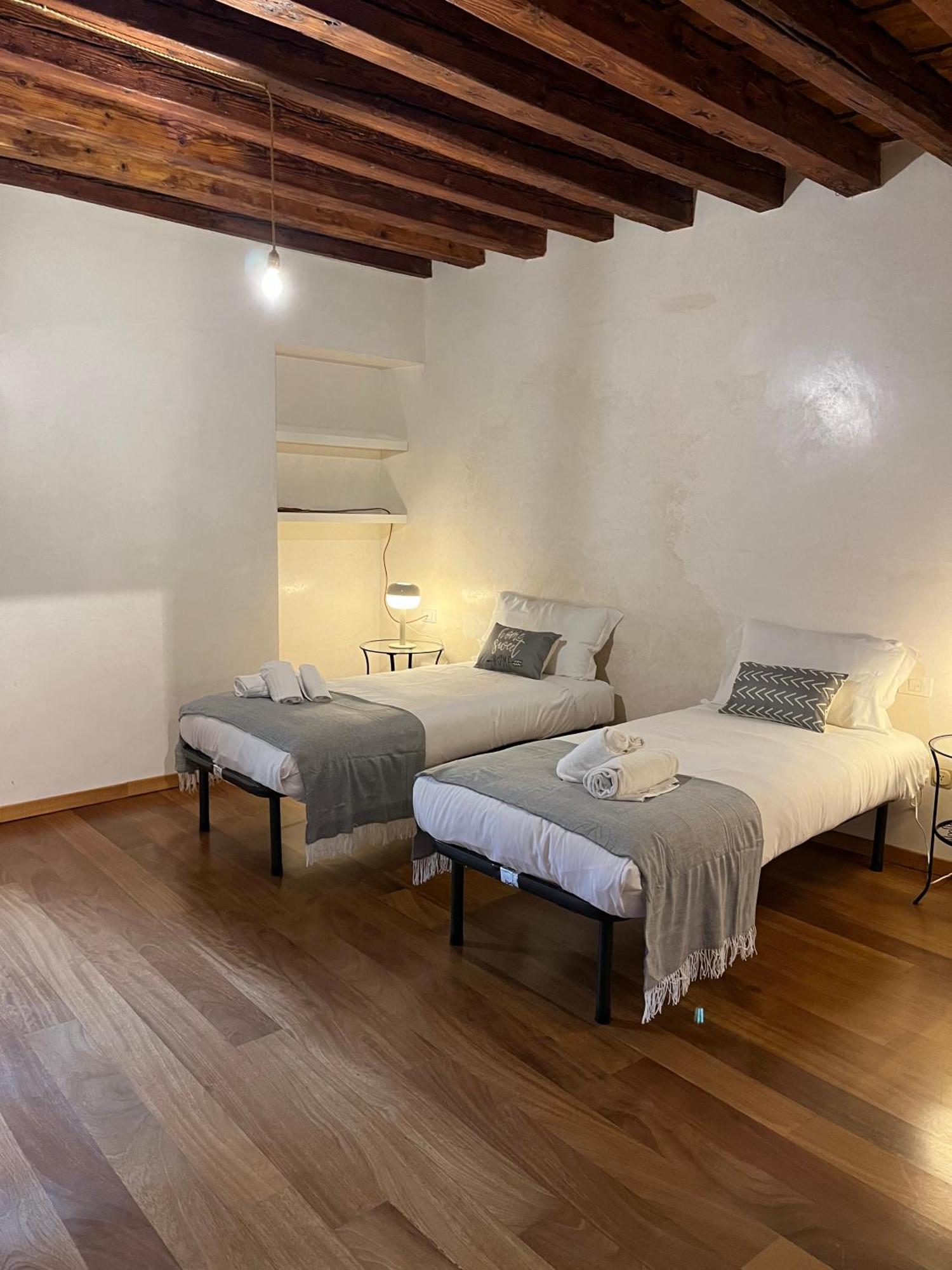 Appartement Il Campanile à Vicence Extérieur photo