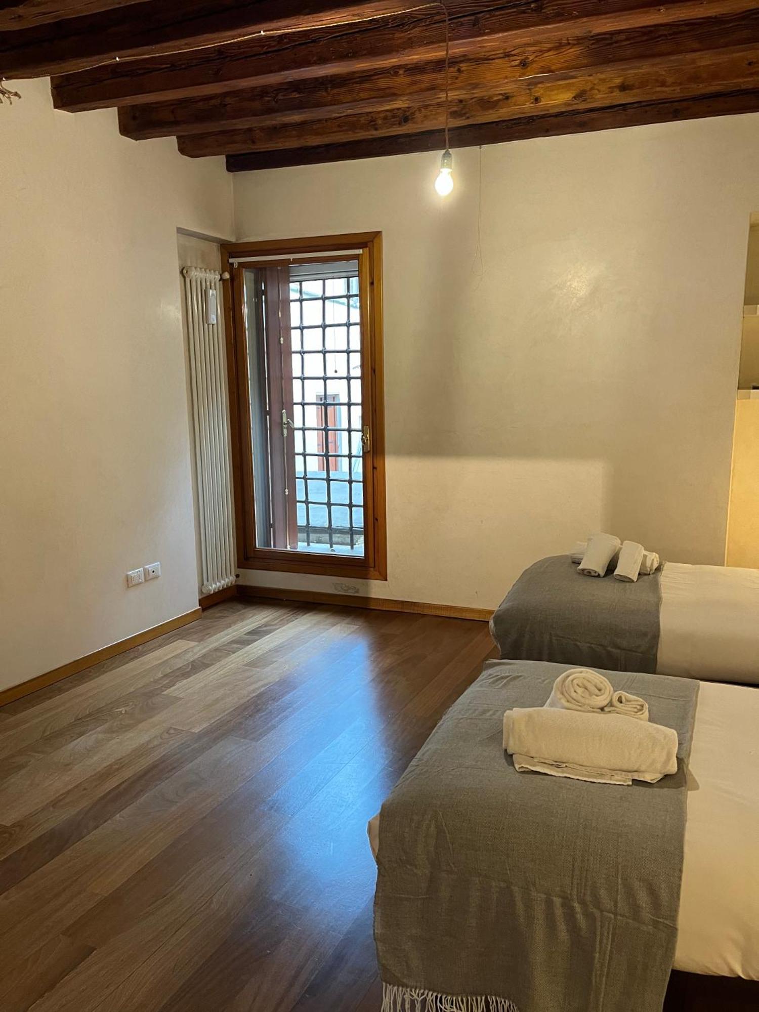 Appartement Il Campanile à Vicence Extérieur photo